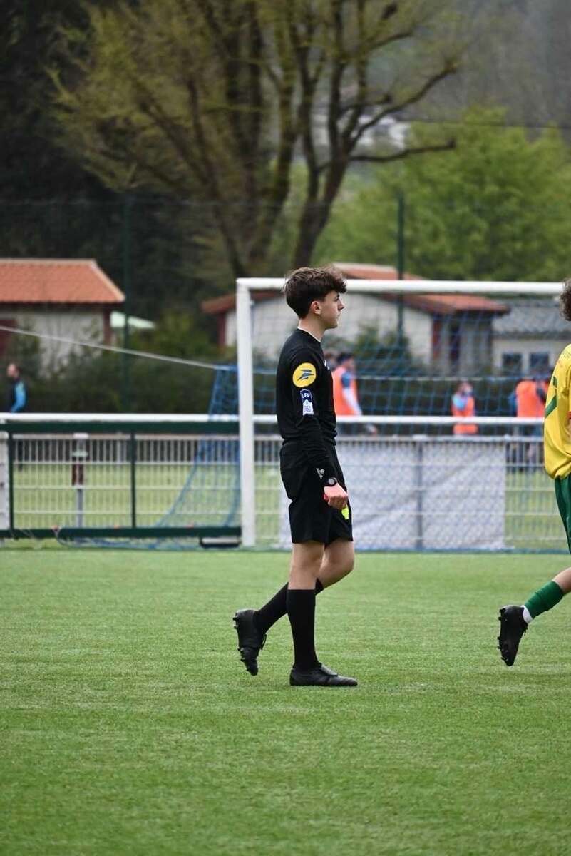 QUENTIN LALEVEE ACCEDE AU STATUT DE JEUNE ARBITRE LIGUE !